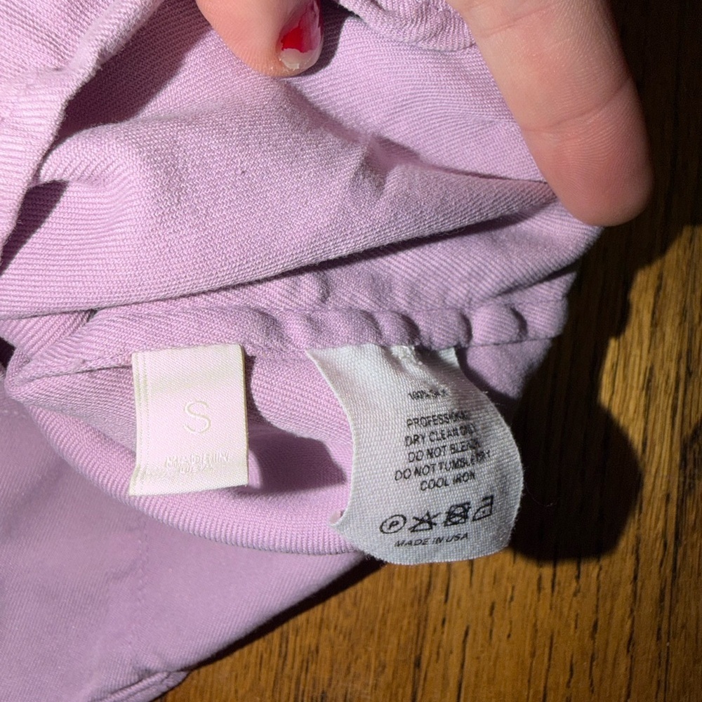 100% Silk LAROD Lavender Short-Sleeve Button-Up Shirt Size Small - Picture 4 of 5